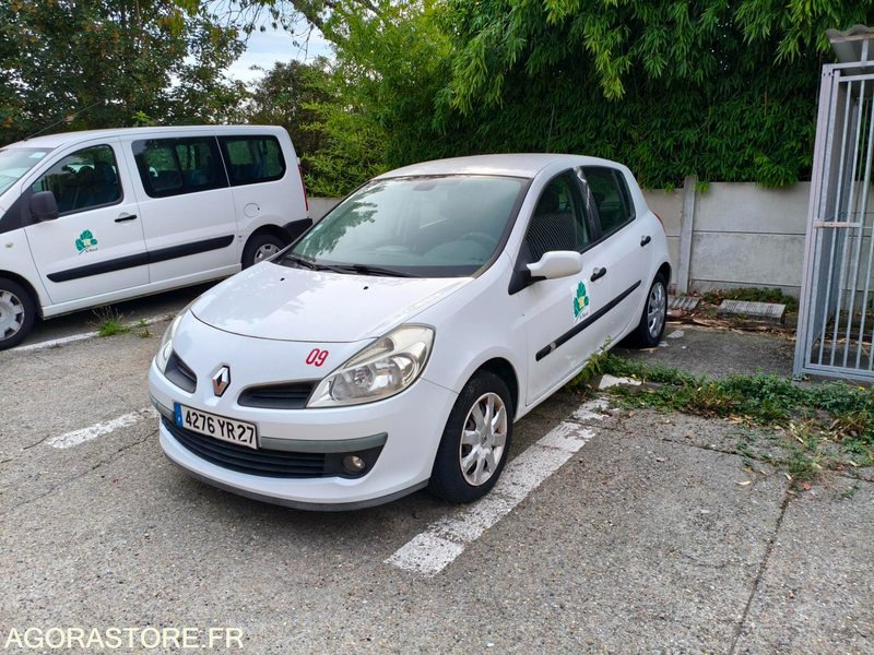 RENAULT CLIO III - Car: picture 2 RENAULT CLIO III - Car: picture 2