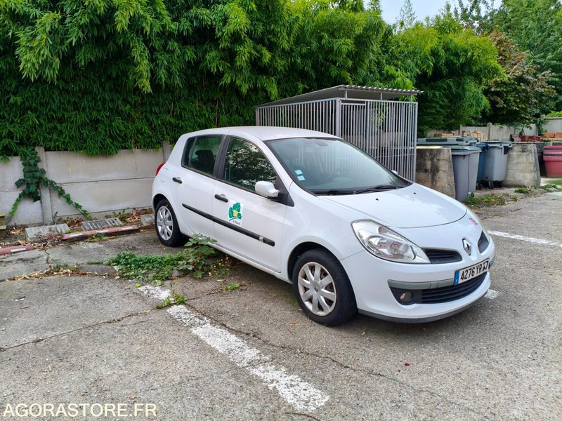 RENAULT CLIO III - Car: picture 1 RENAULT CLIO III - Car: picture 1