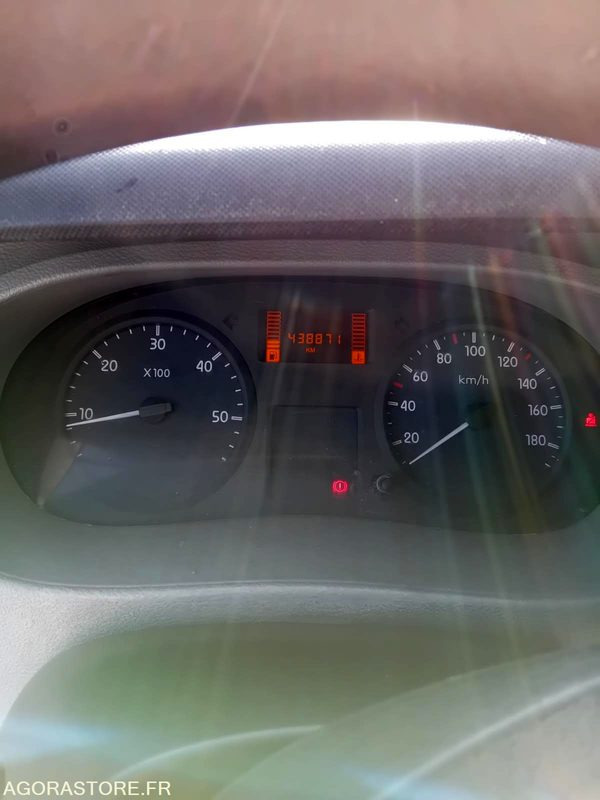 RENAULT MASTER 2010 438871KM - Panel van: picture 4 RENAULT MASTER 2010 438871KM - Panel van: picture 4