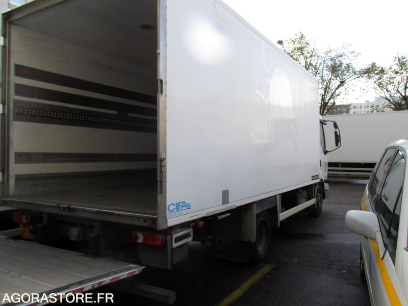 RENAULT MIDLUM M180 - Panel van: picture 3 RENAULT MIDLUM M180 - Panel van: picture 3