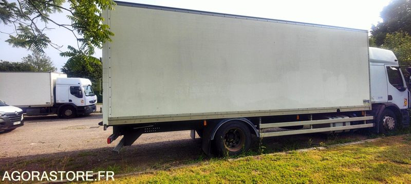 RENAULT PREMIUM 320 AUTO ECOLE 2009 206000 KM PARC 33106 - Box truck: picture 3 RENAULT PREMIUM 320 AUTO ECOLE 2009 206000 KM PARC 33106 - Box truck: picture 3