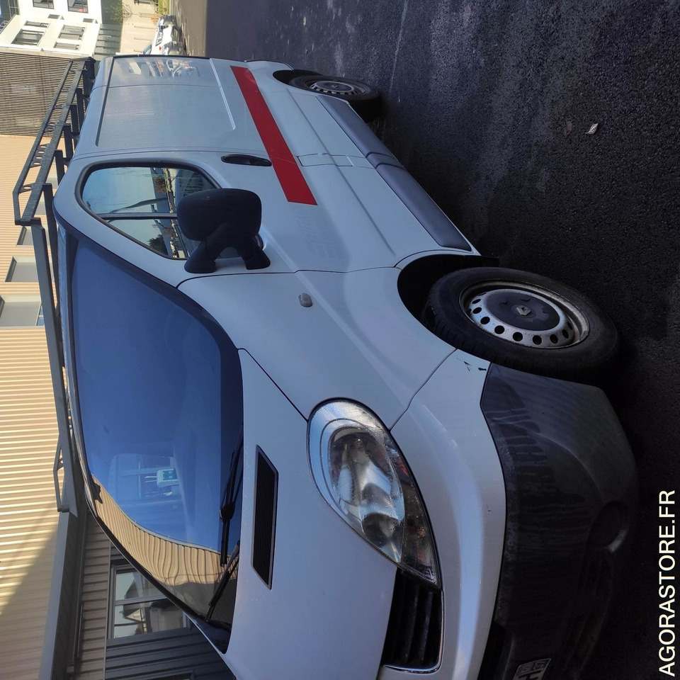 RENAULT - TRAFIC - 2012 / 213372 KMS (CA-930-LH) - Panel van: picture 2 RENAULT - TRAFIC - 2012 / 213372 KMS (CA-930-LH) - Panel van: picture 2