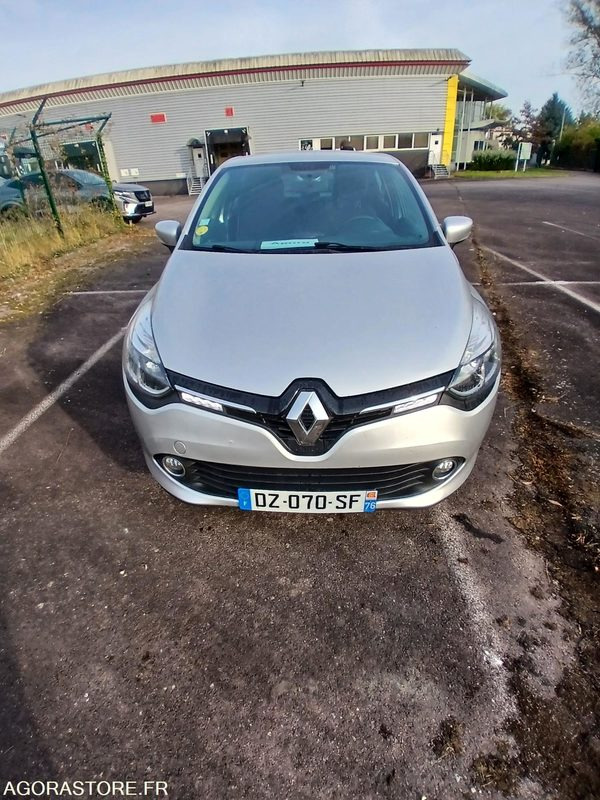 Renault Clio IV – Diesel – 2016-205 826 km - Car: picture 1 Renault Clio IV – Diesel – 2016-205 826 km - Car: picture 1