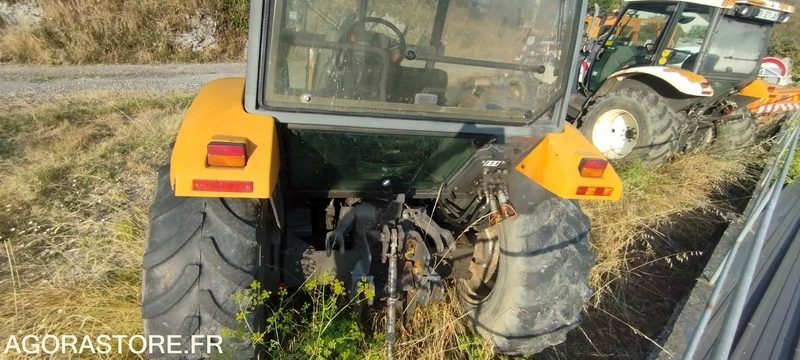 Renault Ergos 100 - 2002 - 15 000 heures (BK-653-HW) - Farm tractor: picture 3 Renault Ergos 100 - 2002 - 15 000 heures (BK-653-HW) - Farm tractor: picture 3