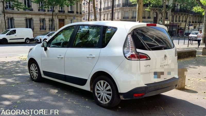 Renault Grand Scenic III Phase 2 1.5 dCi eco2 Rallongé - Car: picture 2 Renault Grand Scenic III Phase 2 1.5 dCi eco2 Rallongé - Car: picture 2