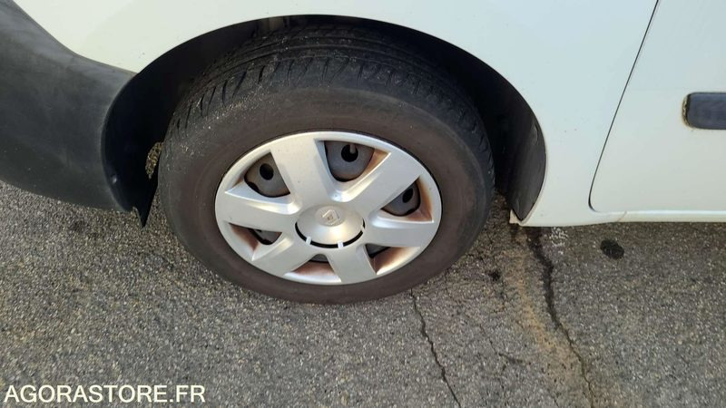 Renault Kangoo - 2011 - 83647kms - BE077EM - Small van: picture 4 Renault Kangoo - 2011 - 83647kms - BE077EM - Small van: picture 4