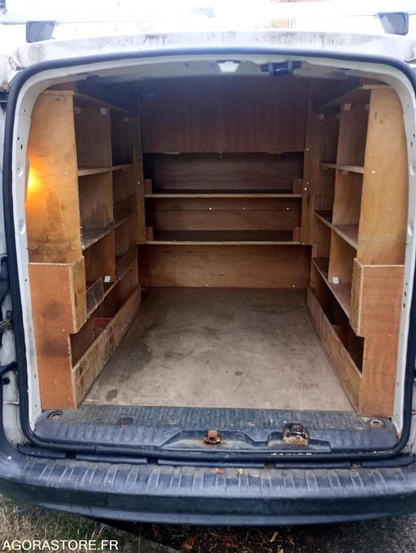 Renault Kangoo 6CV 136506 kms 2009 - Small van: picture 3 Renault Kangoo 6CV 136506 kms 2009 - Small van: picture 3