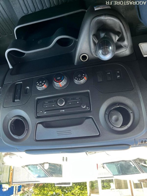 Renault Master L1H1 Grand Confort Blanc - 2019 - 148 030km - Small van: picture 5 Renault Master L1H1 Grand Confort Blanc - 2019 - 148 030km - Small van: picture 5