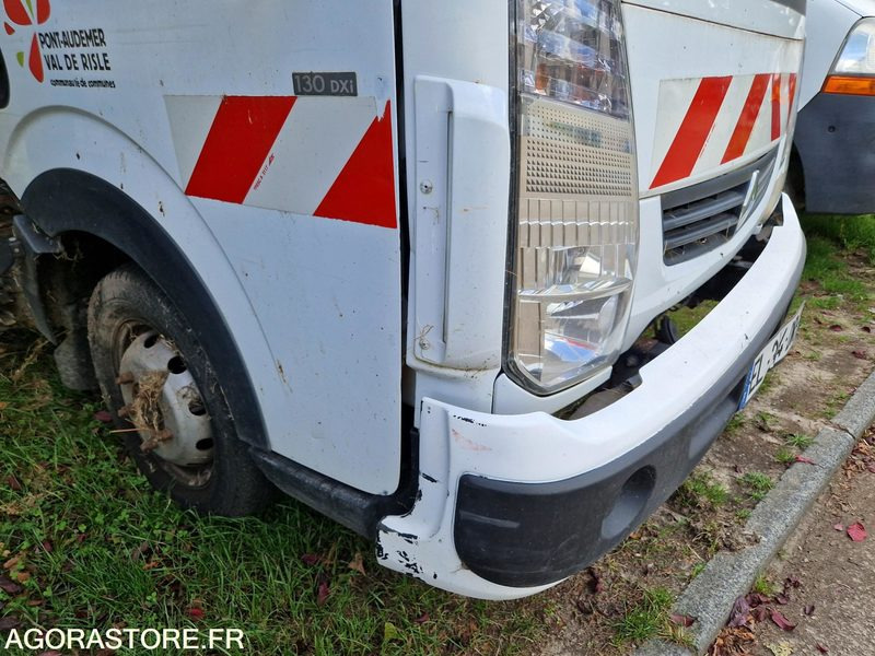 Renault Maxity - 2008 - 186709 -EL304DR - Tipper van: picture 5 Renault Maxity - 2008 - 186709 -EL304DR - Tipper van: picture 5
