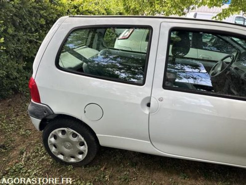 Renault Twingo - 913BBW57 - Car: picture 4 Renault Twingo - 913BBW57 - Car: picture 4