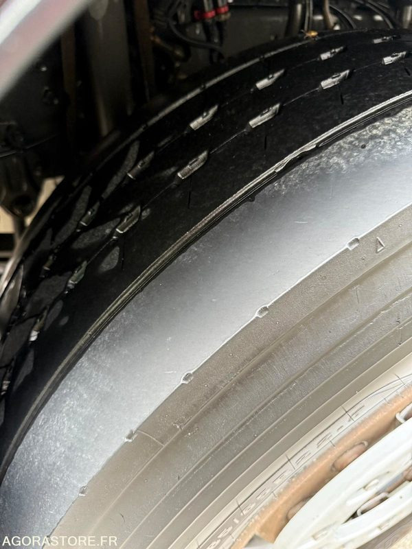 Renault porteur C460 Ampliroll Grue 6x2 remorquant - Hook lift truck: picture 4 Renault porteur C460 Ampliroll Grue 6x2 remorquant - Hook lift truck: picture 4