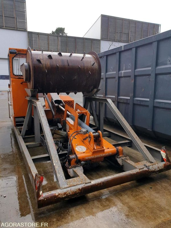 Rouleau compacteur Packmat System sur berce 2015 - Roller: picture 3 Rouleau compacteur Packmat System sur berce 2015 - Roller: picture 3