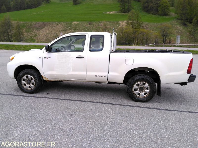 TOYOTA HILUX - Tipper van: picture 4 TOYOTA HILUX - Tipper van: picture 4