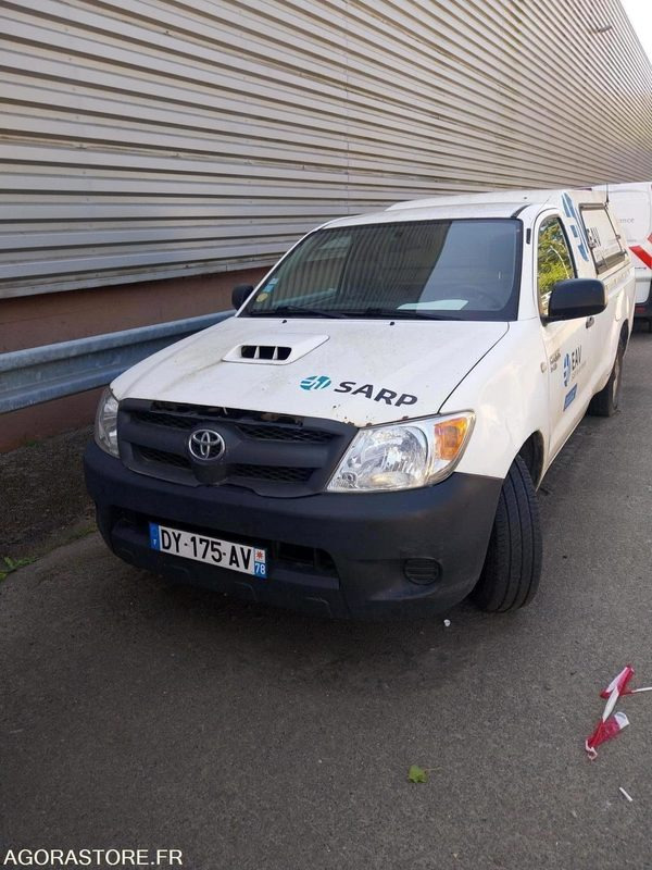 TOYOTA Hilux 4x2 Groupe HP 2007 (448000Km) VENTE EXPORT UNIQUEMENT NON ROULANT - Pickup truck: picture 1 TOYOTA Hilux 4x2 Groupe HP 2007 (448000Km) VENTE EXPORT UNIQUEMENT NON ROULANT - Pickup truck: picture 1