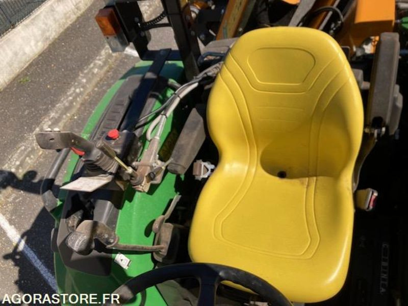 TRACTEUR JOHN DEERE - 2019 - Farm tractor: picture 5 TRACTEUR JOHN DEERE - 2019 - Farm tractor: picture 5