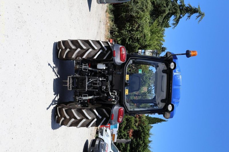 Tracteur Lovol M504 cabine avec équipements 111h 2023 - Farm tractor: picture 4 Tracteur Lovol M504 cabine avec équipements 111h 2023 - Farm tractor: picture 4