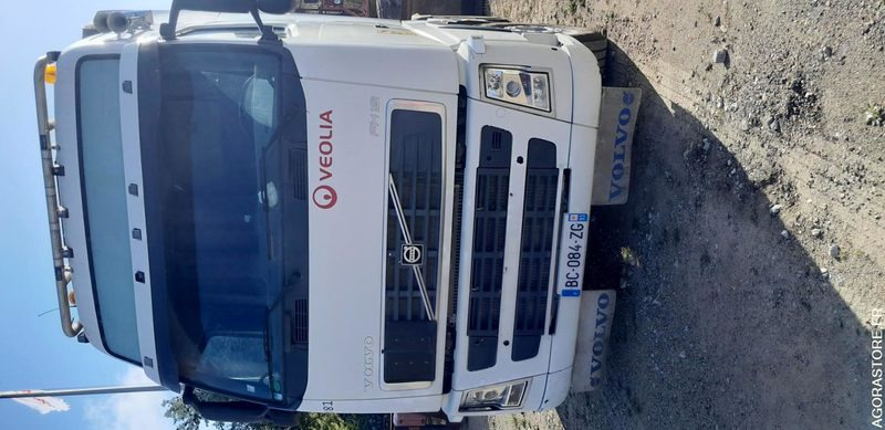 TRACTEUR ROUTIER VOLVO GO (8081-66ICAM571X) - Tractor unit: picture 4 TRACTEUR ROUTIER VOLVO GO (8081-66ICAM571X) - Tractor unit: picture 4