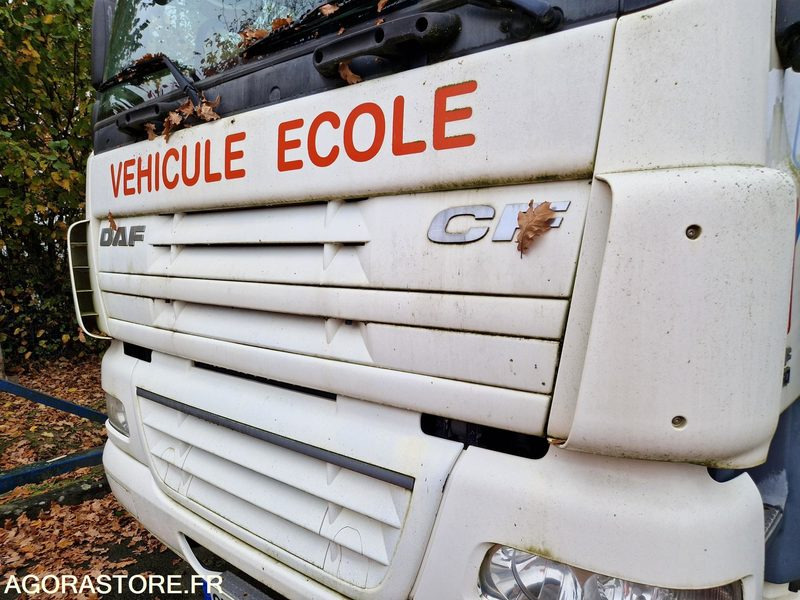 Tracteur DAF CF 85.360 - 2012 -193474 Kms -CN640HC - Tractor unit: picture 4 Tracteur DAF CF 85.360 - 2012 -193474 Kms -CN640HC - Tractor unit: picture 4