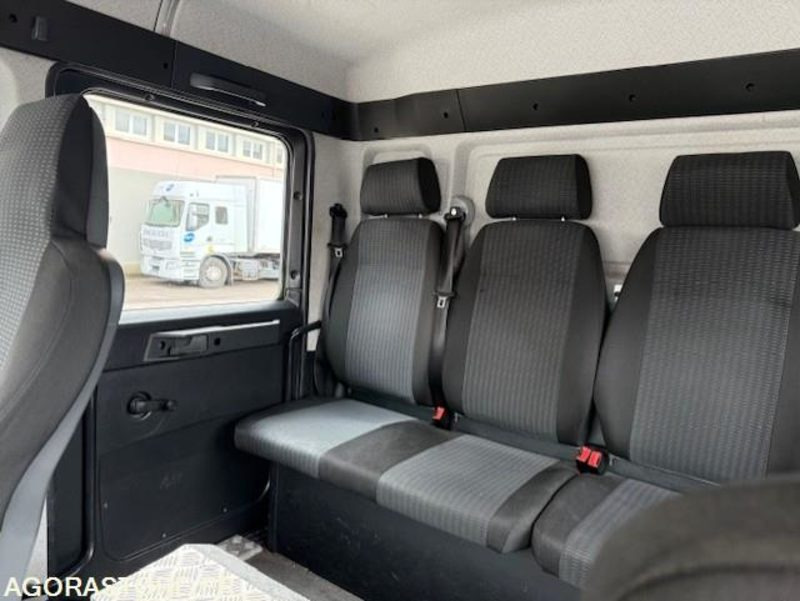 Truck PORTEUR ROUTIER - MAN TGM 250  - Ex Véhicule Ecole - Parc 3804: picture 7