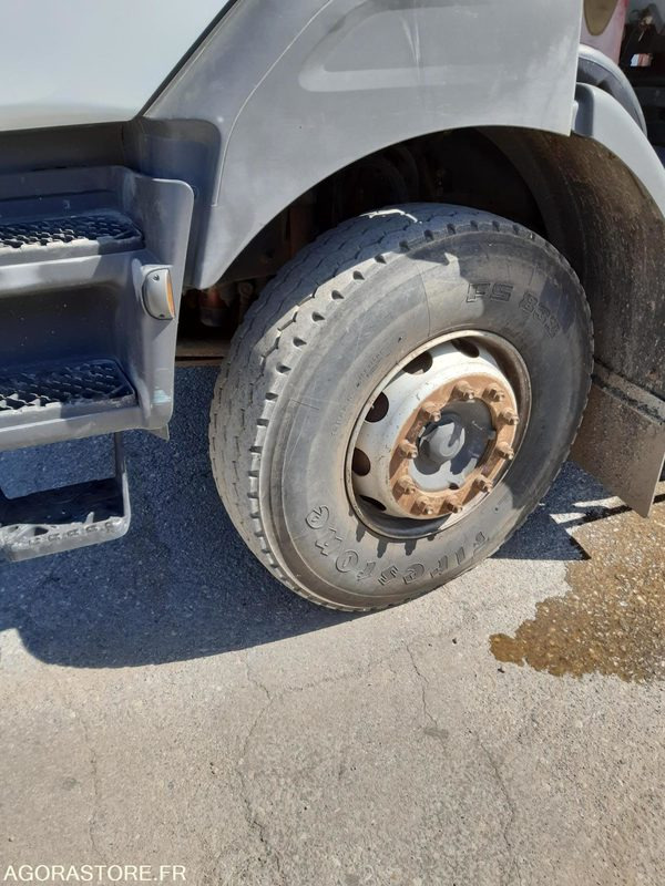 RENAULT 4x2 - KERAX 370 - 2008 / 274 727 km ( M5992 ) - Truck: picture 3 RENAULT 4x2 - KERAX 370 - 2008 / 274 727 km ( M5992 ) - Truck: picture 3