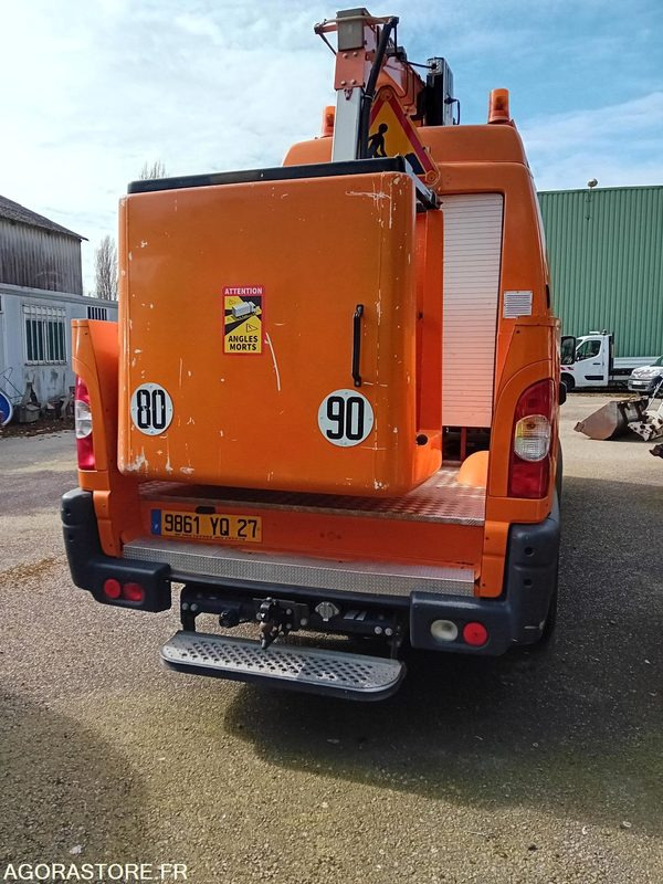 Renault Mascott Nacelle - 2006 - 31430 kms - Truck: picture 4 Renault Mascott Nacelle - 2006 - 31430 kms - Truck: picture 4