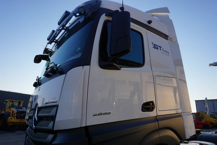 Tractor unit Mercedes-Benz Actros 2658 3 Units Package: picture 15