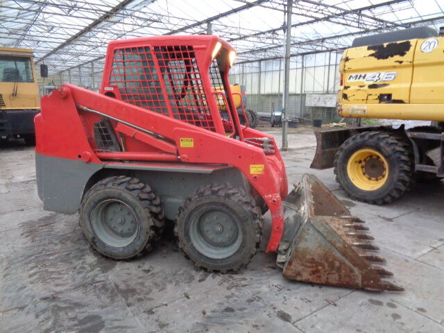 Bobcat S130 - Skid steer loader: picture 1 Bobcat S130 - Skid steer loader: picture 1