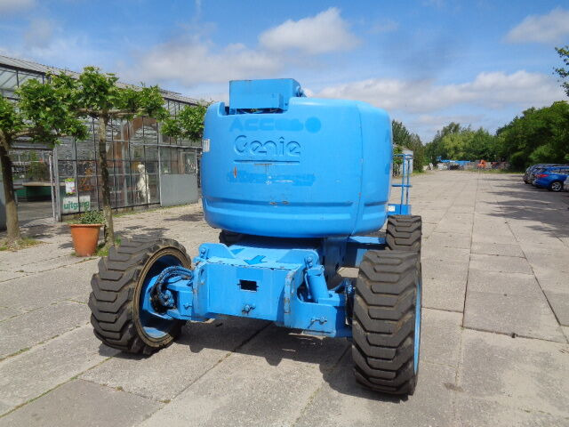 Genie Z45/25 - Articulated boom: picture 2 Genie Z45/25 - Articulated boom: picture 2