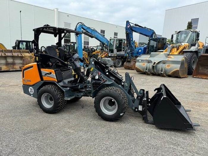 GiANT G2700 X-TRA HD Y  - Wheel loader: picture 1 GiANT G2700 X-TRA HD Y  - Wheel loader: picture 1