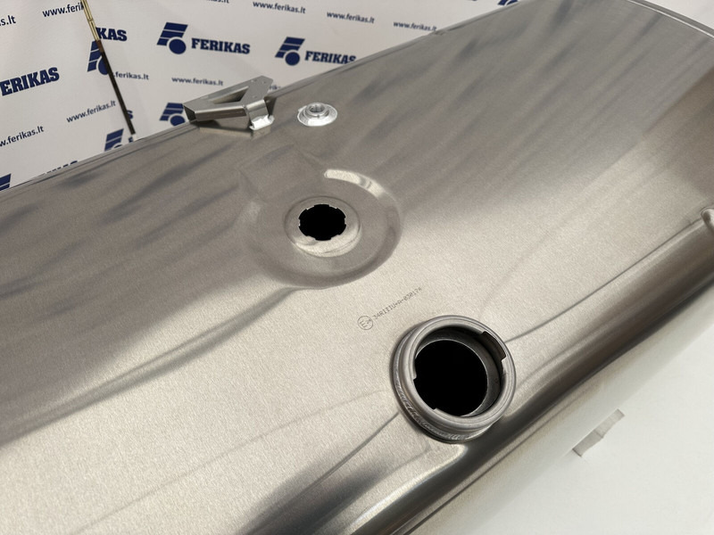 DAF - Fuel tank for Truck: picture 4 DAF - Fuel tank for Truck: picture 4