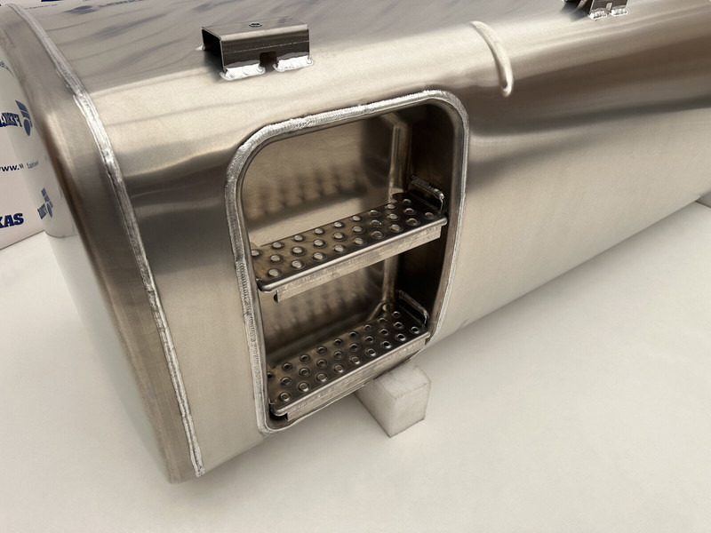 DAF New aluminum fuel tank 845L - Fuel tank for Truck: picture 5 DAF New aluminum fuel tank 845L - Fuel tank for Truck: picture 5