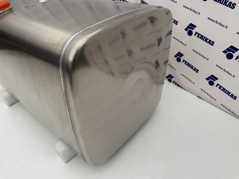 MAN - Fuel tank for Truck: picture 2 MAN - Fuel tank for Truck: picture 2