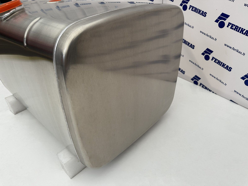 MAN New aluminum fuel tank 400L - Fuel tank for Truck: picture 2 MAN New aluminum fuel tank 400L - Fuel tank for Truck: picture 2