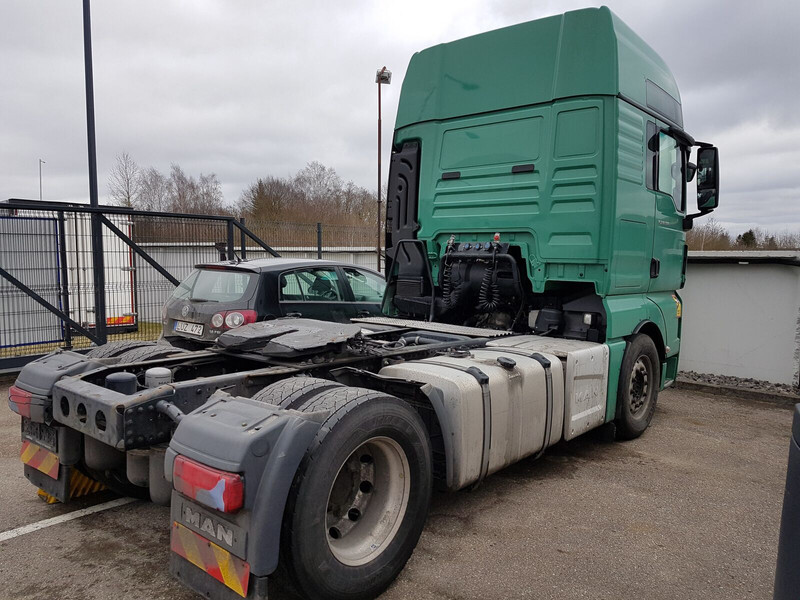 MAN TGX breaking for parts - Fuel tank for Truck: picture 4 MAN TGX breaking for parts - Fuel tank for Truck: picture 4