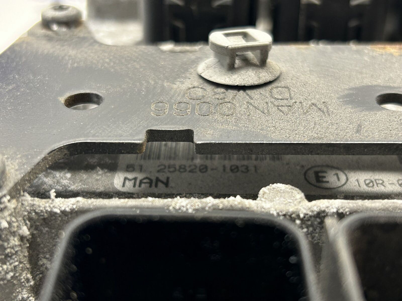 MAN engine control unit ECU - ECU for Truck: picture 4 MAN engine control unit ECU - ECU for Truck: picture 4