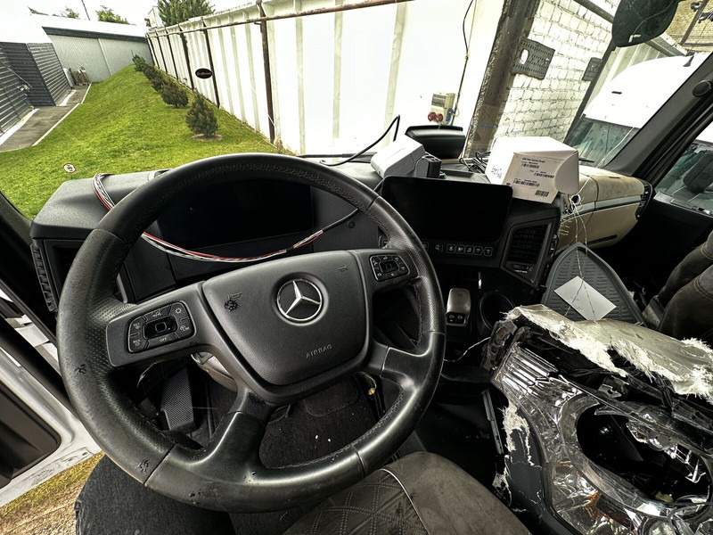 Mercedes-Benz Actros F MP5 - Container transporter/ Swap body truck: picture 5 Mercedes-Benz Actros F MP5 - Container transporter/ Swap body truck: picture 5