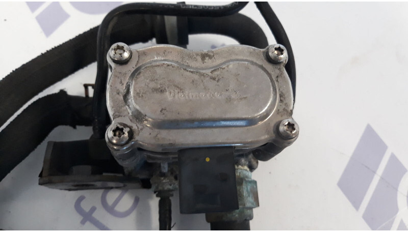 Mercedes-Benz valve block - Valve for Truck: picture 1 Mercedes-Benz valve block - Valve for Truck: picture 1