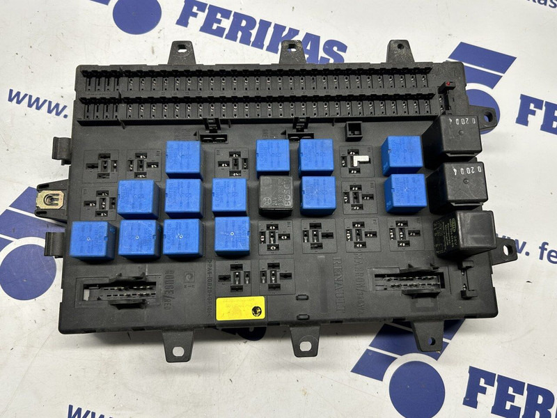 Renault fuse relay box - Electrical system for Truck: picture 1 Renault fuse relay box - Electrical system for Truck: picture 1