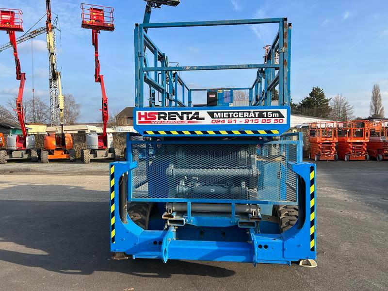 Genie GS4390 RT diesel 4x4 15m (1541) - Scissor lift: picture 4 Genie GS4390 RT diesel 4x4 15m (1541) - Scissor lift: picture 4