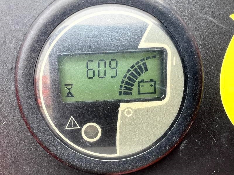 Articulated boom JLG Toucan 10E elektro 10m (1812): picture 10 Articulated boom JLG Toucan 10E elektro 10m (1812): picture 10