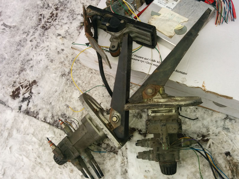 Volvo B12 - Brake parts: picture 4 Volvo B12 - Brake parts: picture 4