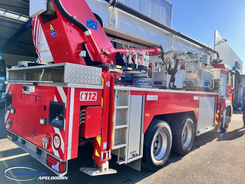 MAN TGA 26.350 Magirus ALP 320L = 32 meter, Waterpump, 6x4, Steel springs - Truck: picture 4 MAN TGA 26.350 Magirus ALP 320L = 32 meter, Waterpump, 6x4, Steel springs - Truck: picture 4