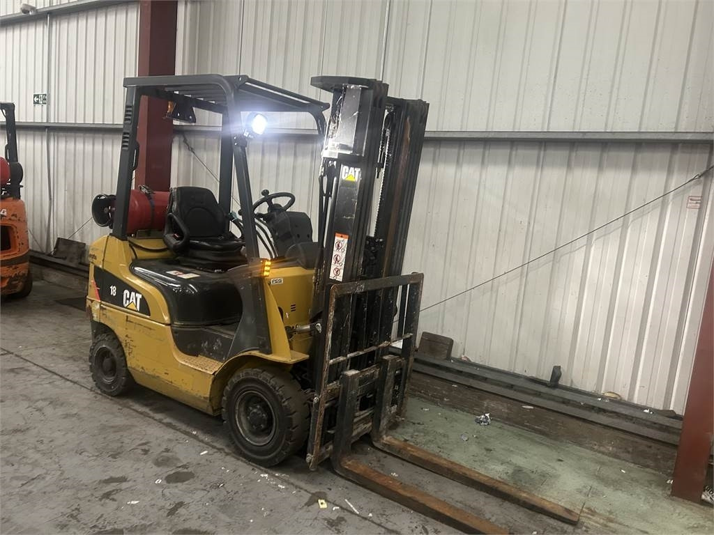 CAT GP18NT - LPG forklift: picture 4 CAT GP18NT - LPG forklift: picture 4