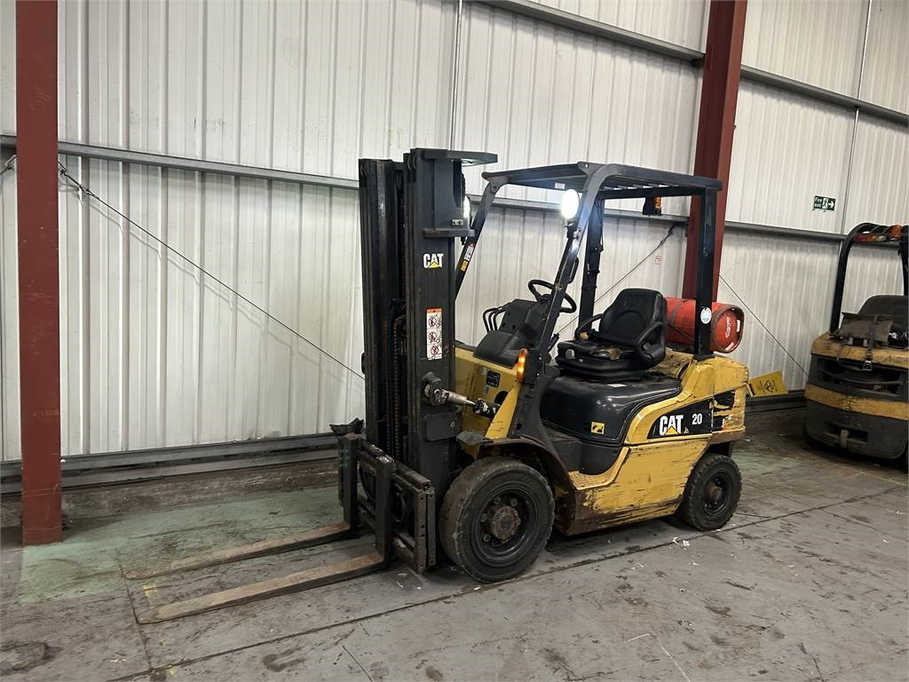 CAT GP25NT - LPG forklift: picture 2 CAT GP25NT - LPG forklift: picture 2
