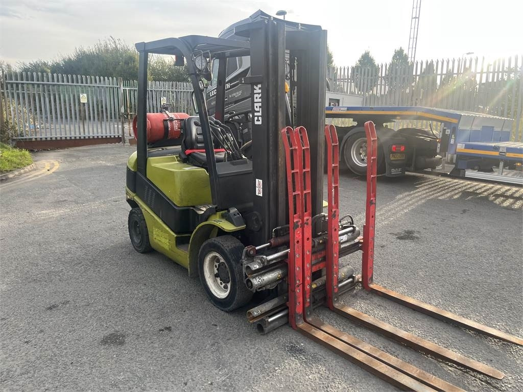 Clark C25G - LPG forklift: picture 3 Clark C25G - LPG forklift: picture 3