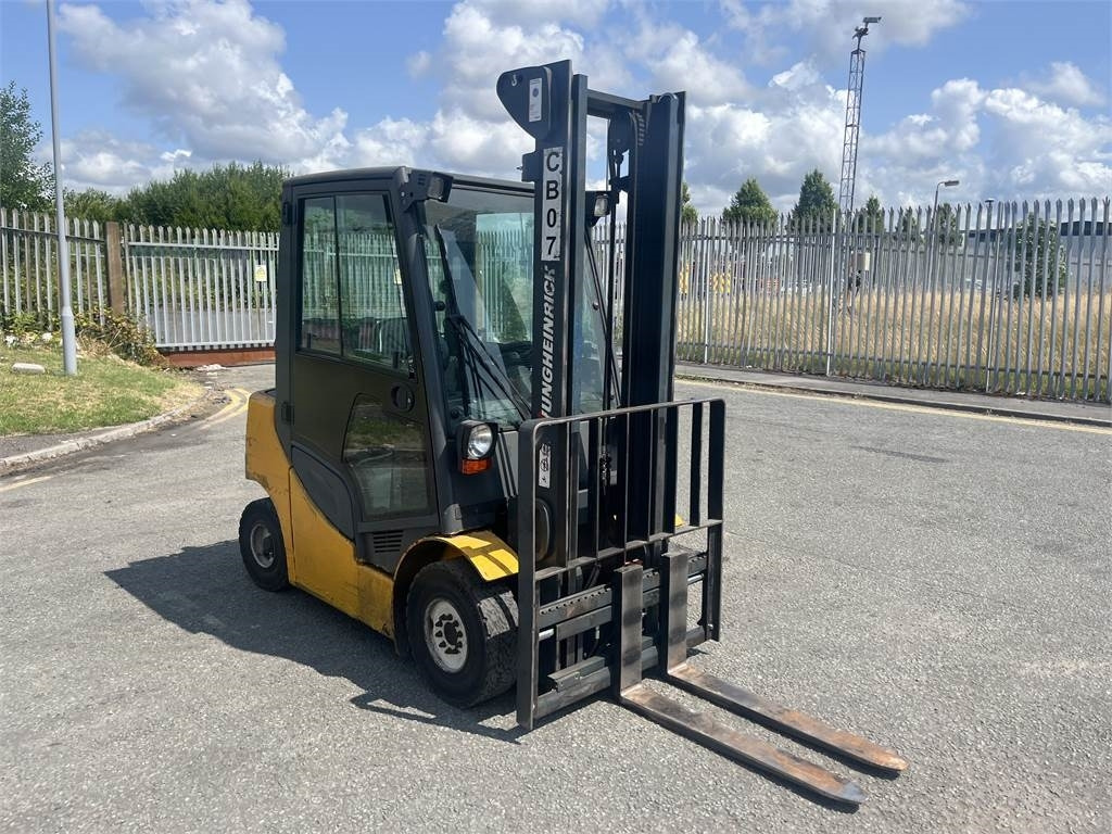 Jungheinrich TFG425S - LPG forklift: picture 3 Jungheinrich TFG425S - LPG forklift: picture 3
