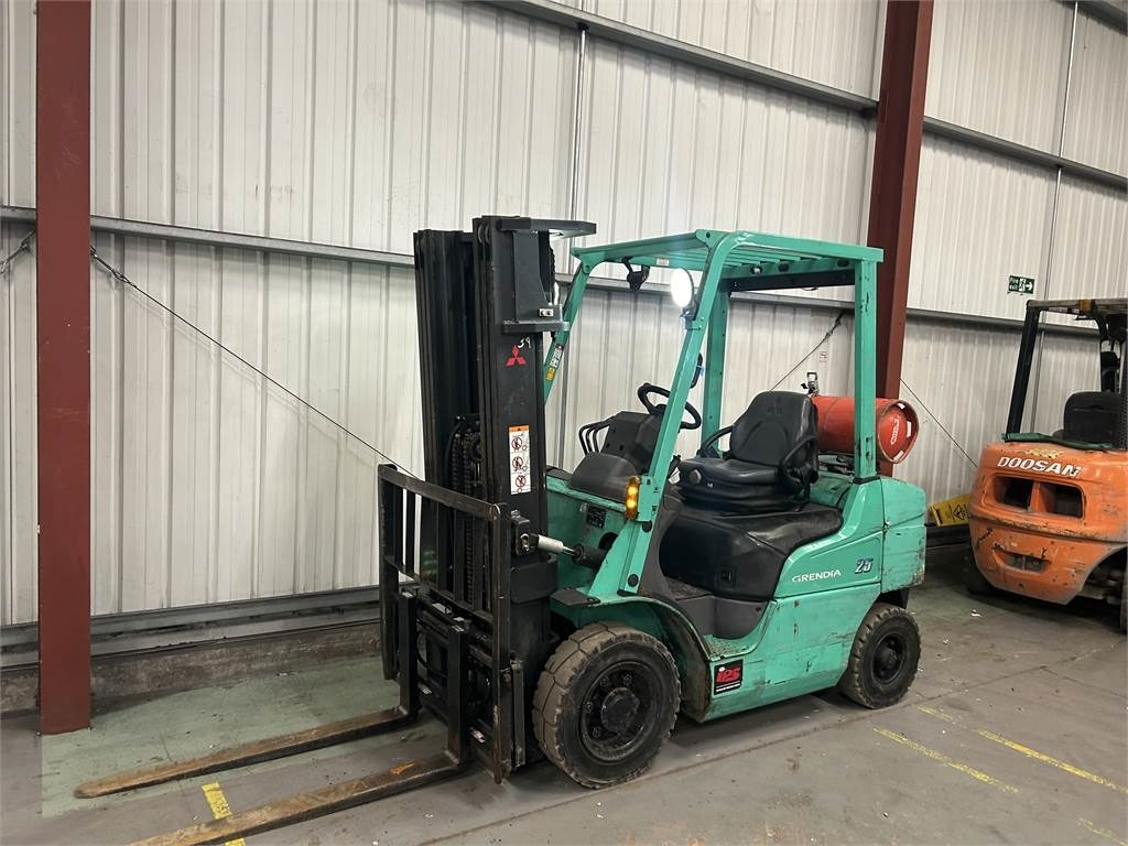 Mitsubishi FG25NT - LPG forklift: picture 2 Mitsubishi FG25NT - LPG forklift: picture 2