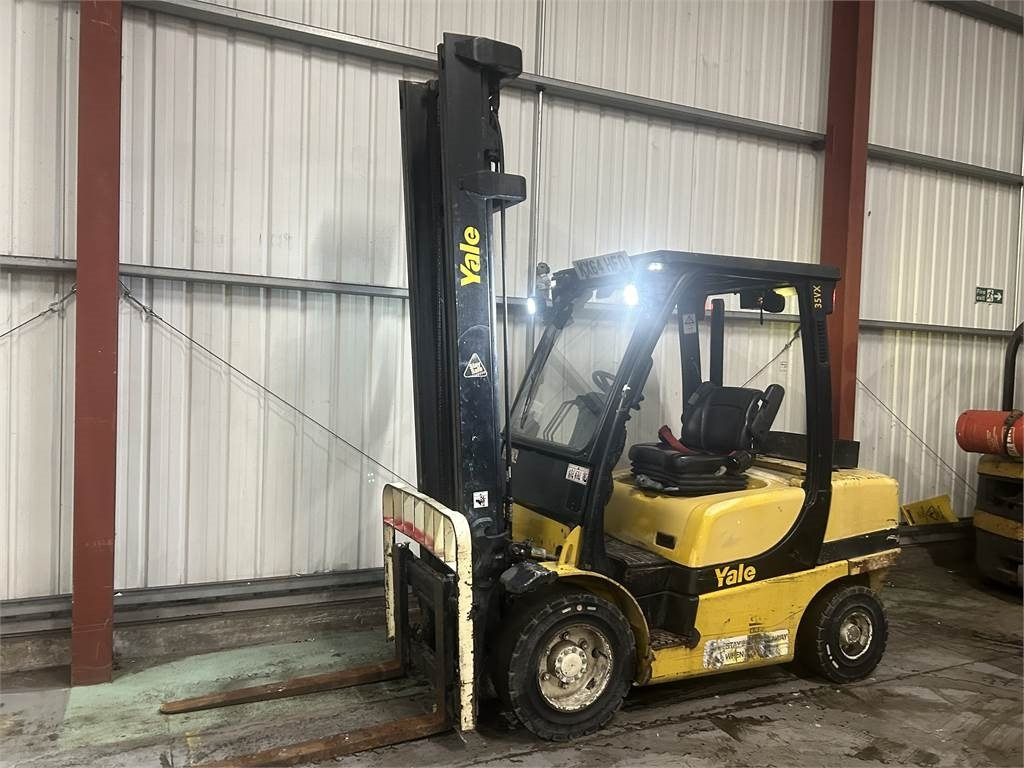 Yale GDP35VX - Diesel forklift: picture 2 Yale GDP35VX - Diesel forklift: picture 2