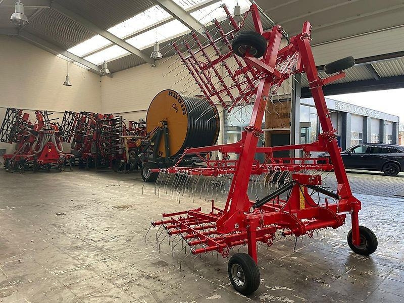 PM wied eg / striegel 9 meter nieuw / neu - Spring tine harrow: picture 4 PM wied eg / striegel 9 meter nieuw / neu - Spring tine harrow: picture 4