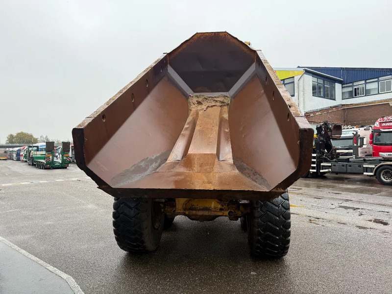 Caterpillar 725, CE, AIRCO, RETARDER, REAR CAMERA, AUTO LUBE, 23,5X25 TYERS - Articulated dumper: picture 4 Caterpillar 725, CE, AIRCO, RETARDER, REAR CAMERA, AUTO LUBE, 23,5X25 TYERS - Articulated dumper: picture 4